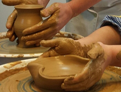 NAVIDAD 2019: TALLER PARTICIPATIVO DE ALFARERÍA PARA NIÑOS NAVIDAD 2019: TALLER PARTICIPATIVO DE ALFARERÍA PARA NIÑOS