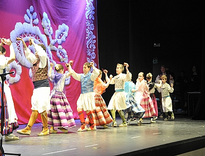 FESTIVAL INFANTIL Y JUVENIL DE FOLKLORE FESTIVAL INFANTIL Y JUVENIL DE FOLKLORE