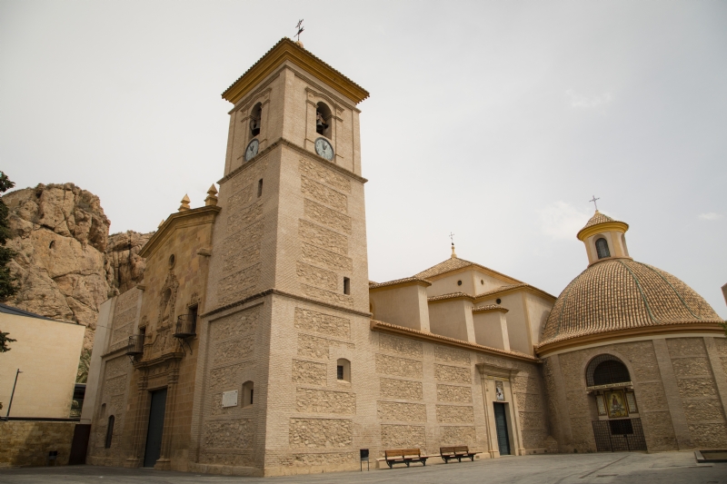 PRESENTACIÓN DEL CARTEL Y REVISTA DE SEMANA SANTA 2026