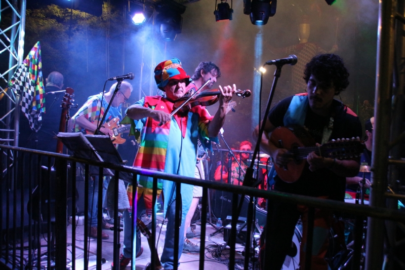 MAYOS 2026: PASACALLES DE CORREMAYOS CON LA BANDA MALVARICHE - 1