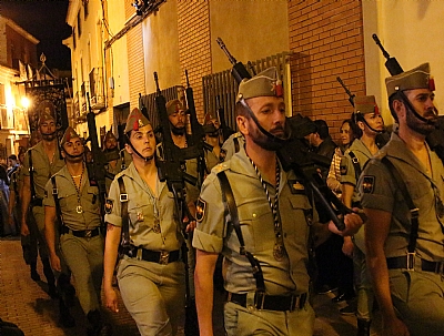 Imagen de SEMANA SANTA 2026: DESFILE DE LAS DAMAS Y CABALLEROS LEGIONARIOS