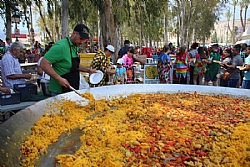 MAYOS 2026: GIANT PAELLA