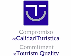 Acto de entrega de diplomas y distintivos SICTED.